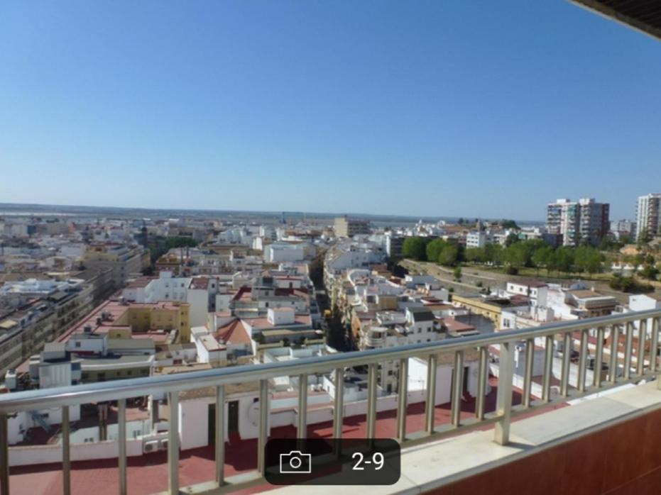 Апартаменты En Pleno Centro, Con Inmejorables Vistas Уэльва Экстерьер фото